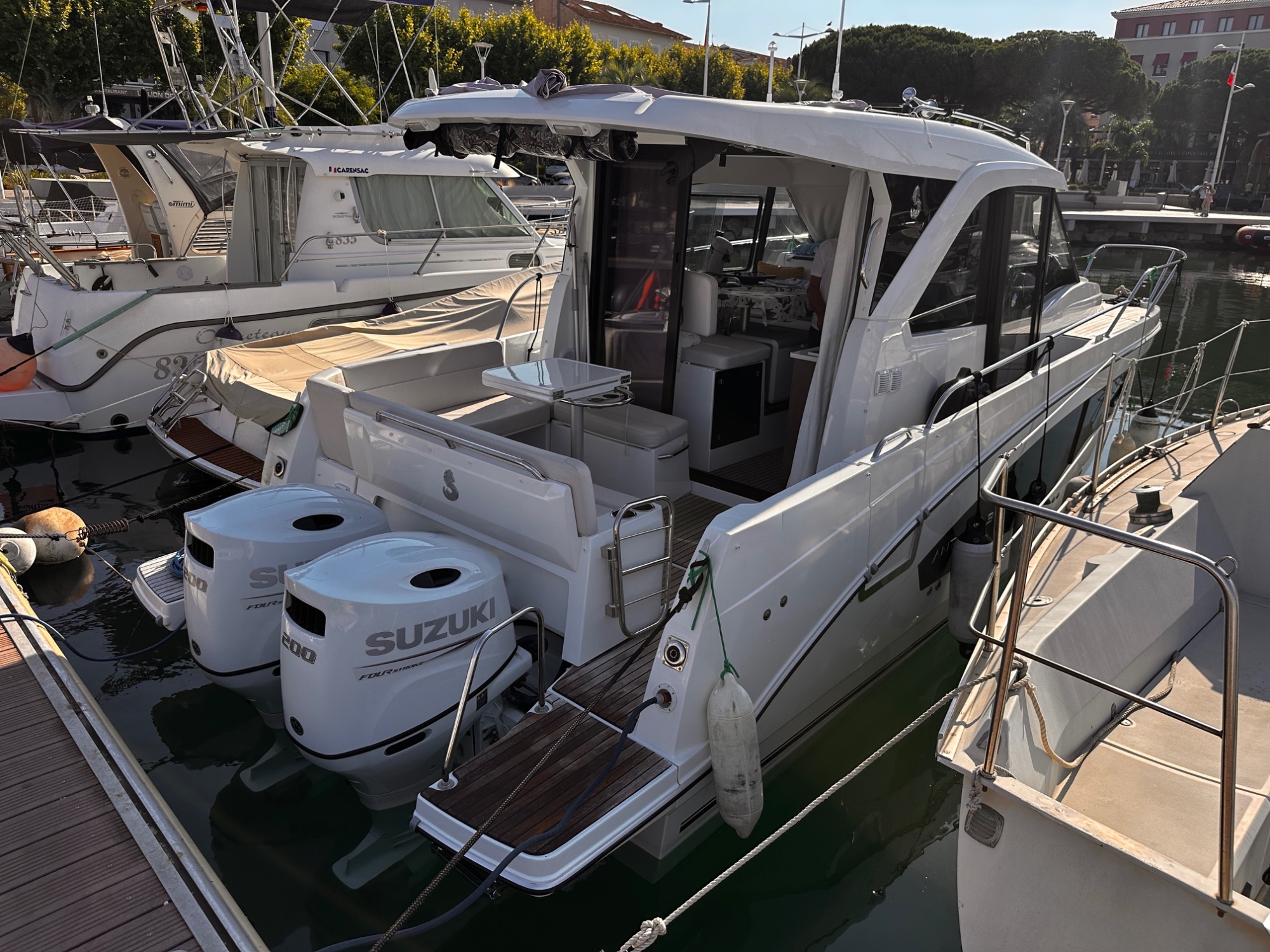2025 Beneteau Antares 9 V2 2025 Beneteau Antares 9 V2