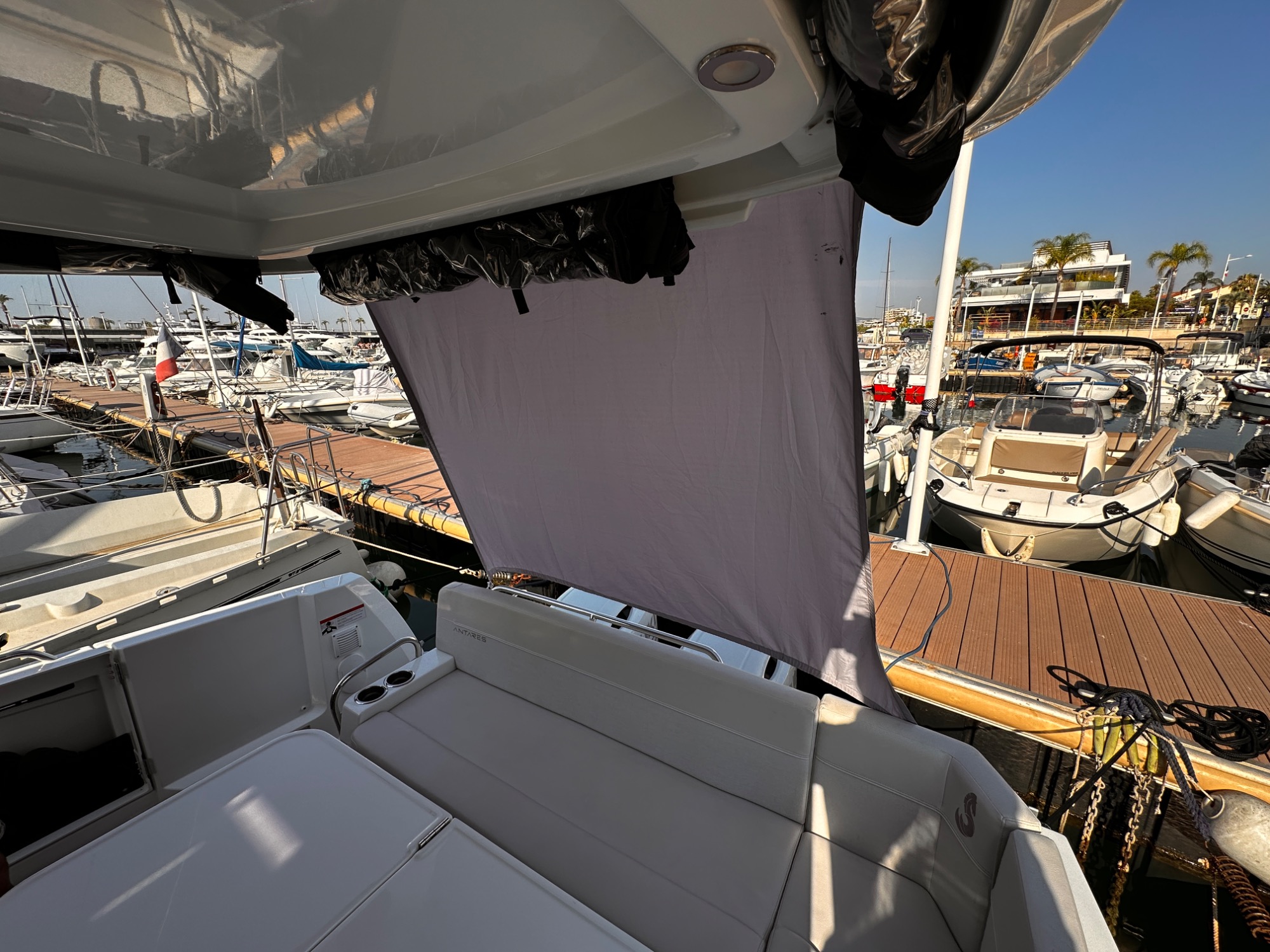 2025 Beneteau Antares 9 V2 2025 Beneteau Antares 9 V2