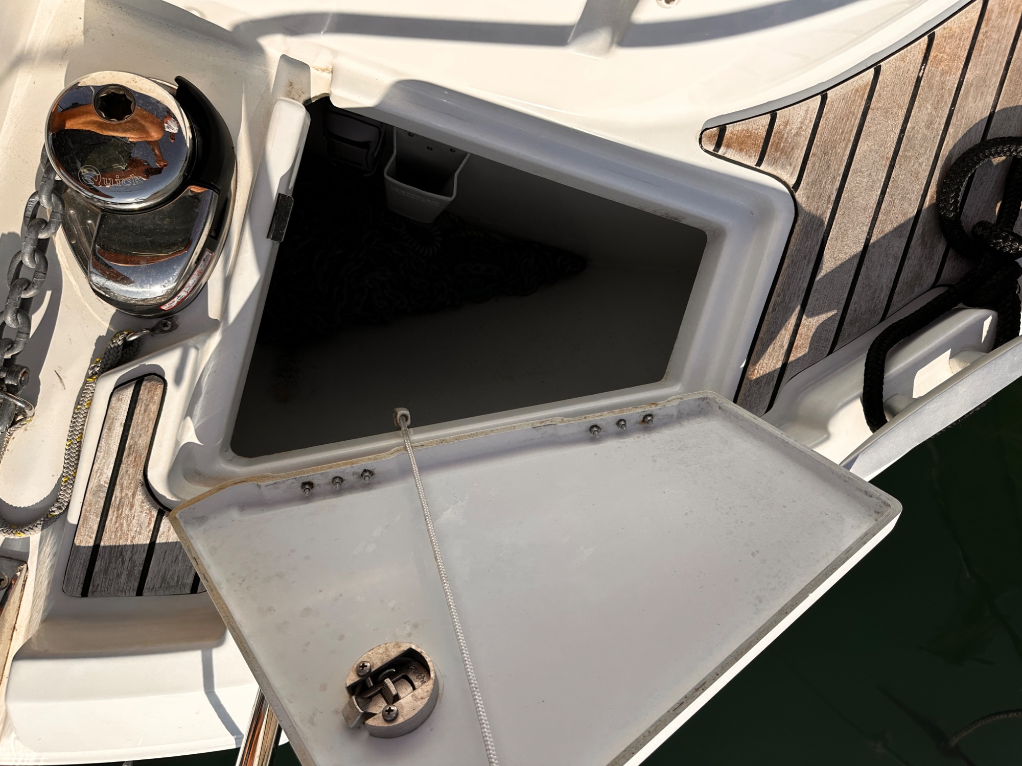 2025 Beneteau Antares 9 V2 2025 Beneteau Antares 9 V2