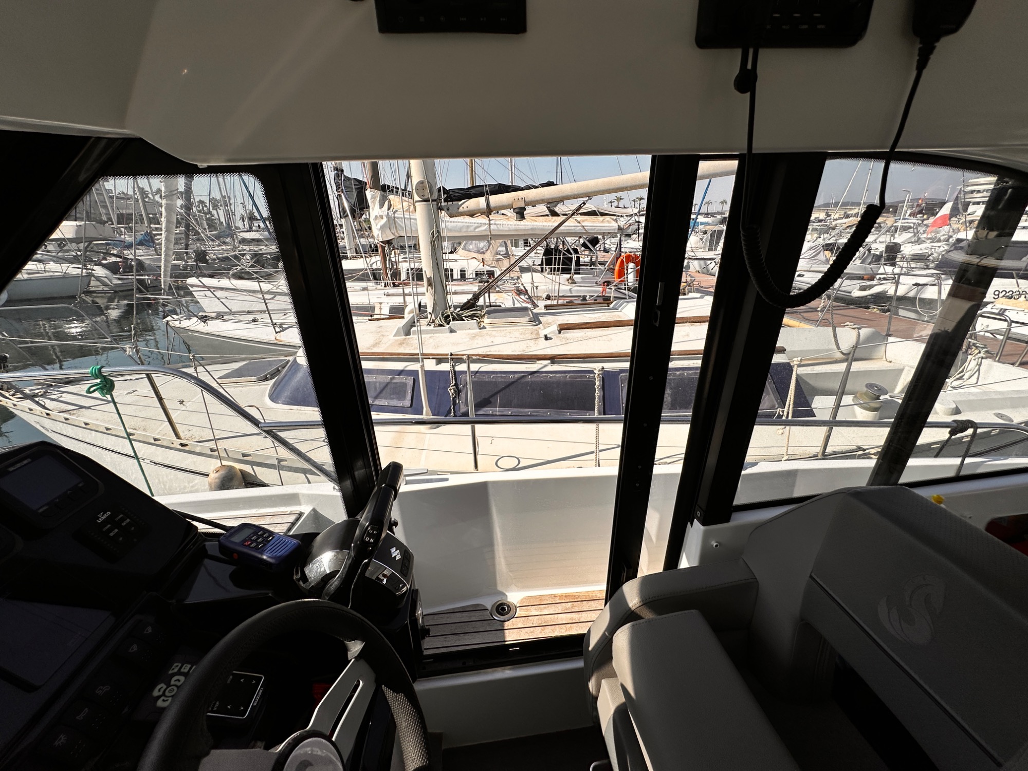 2025 Beneteau Antares 9 V2 2025 Beneteau Antares 9 V2