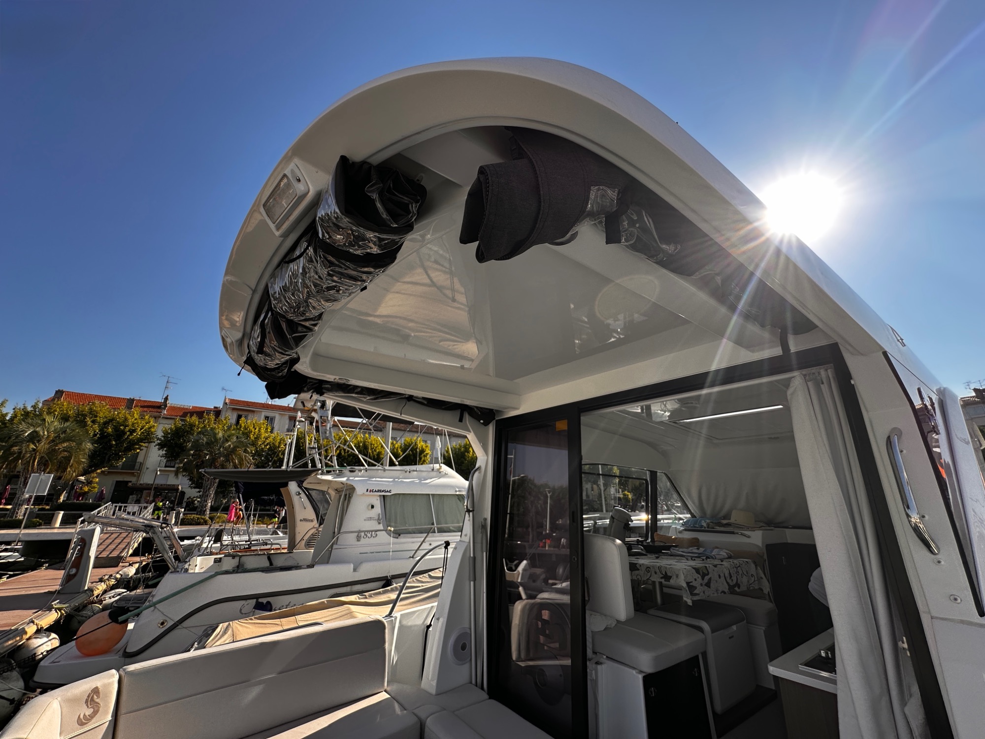 2025 Beneteau Antares 9 V2 2025 Beneteau Antares 9 V2