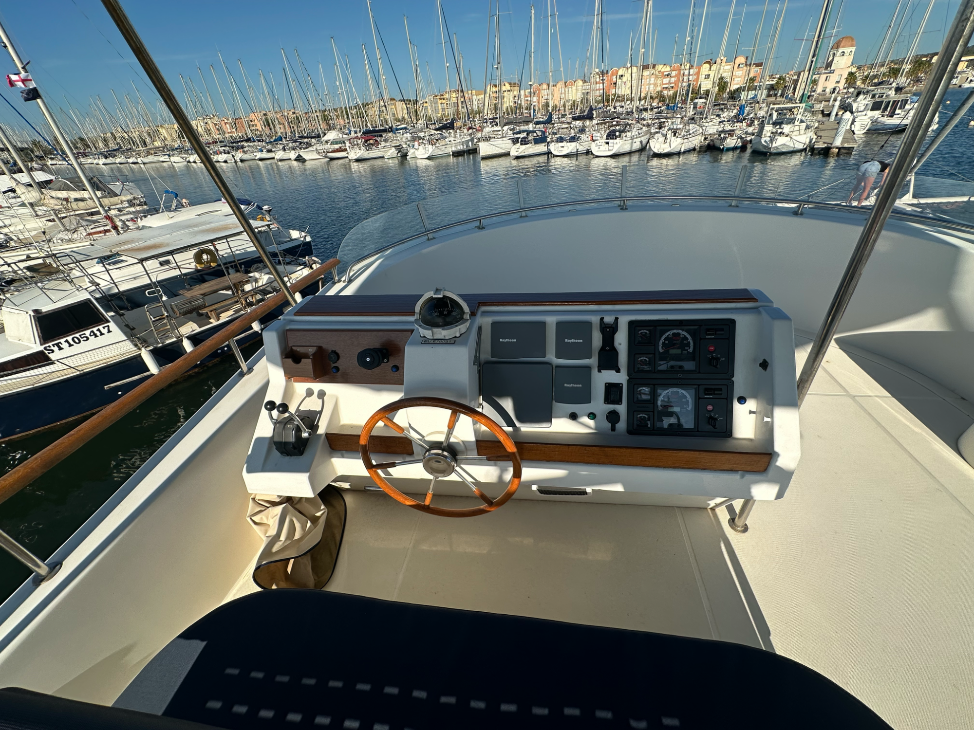 Alliaura Marine Transcat 42 2001 Alliaura Marine Transcat 42 2001