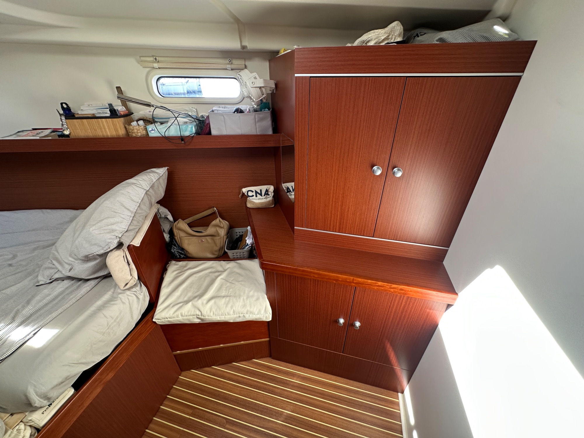 Hanse 415 2017 Hanse 415 2017 Placard cabine avant