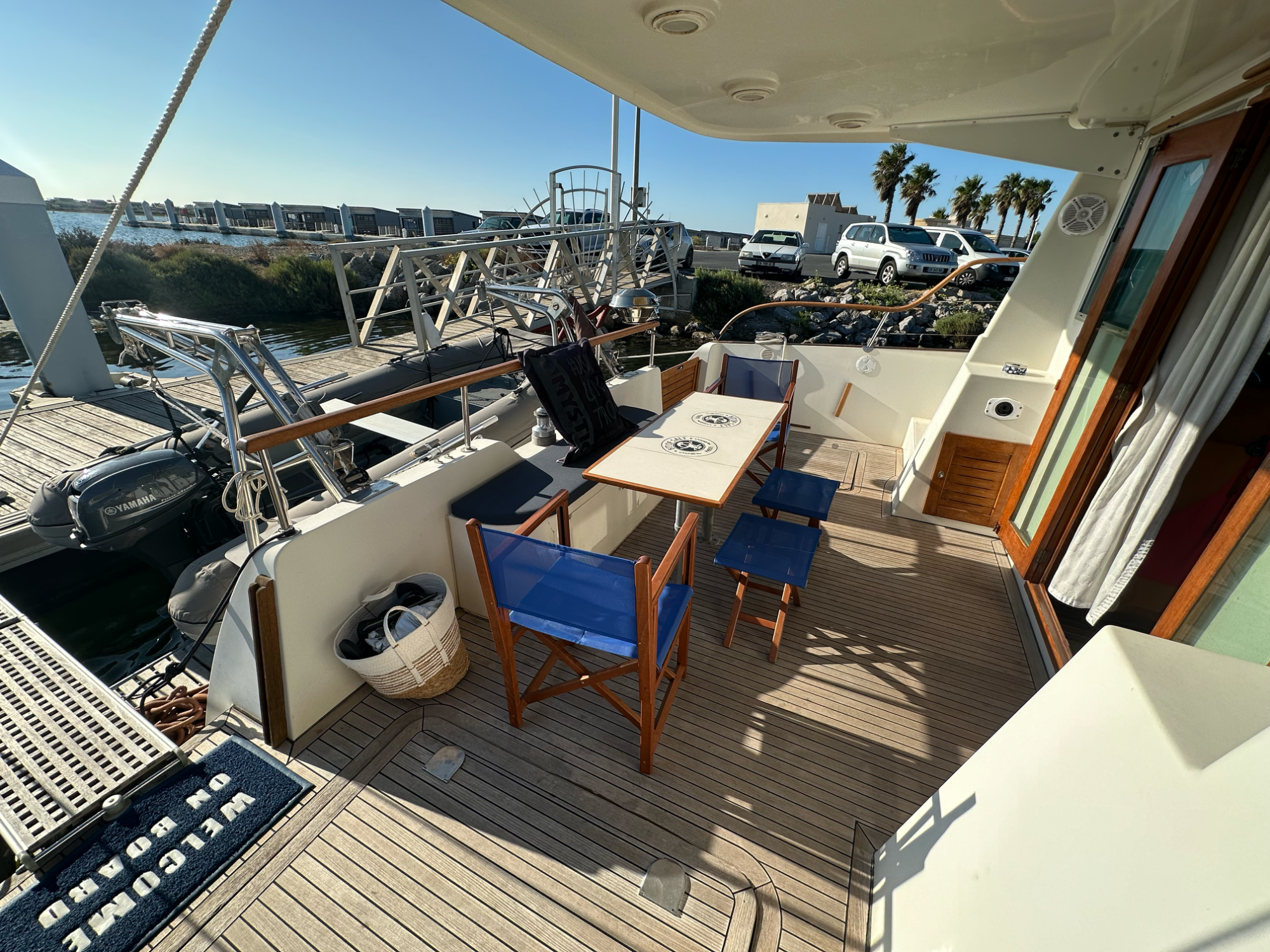 Alliaura Marine Transcat 42 2001