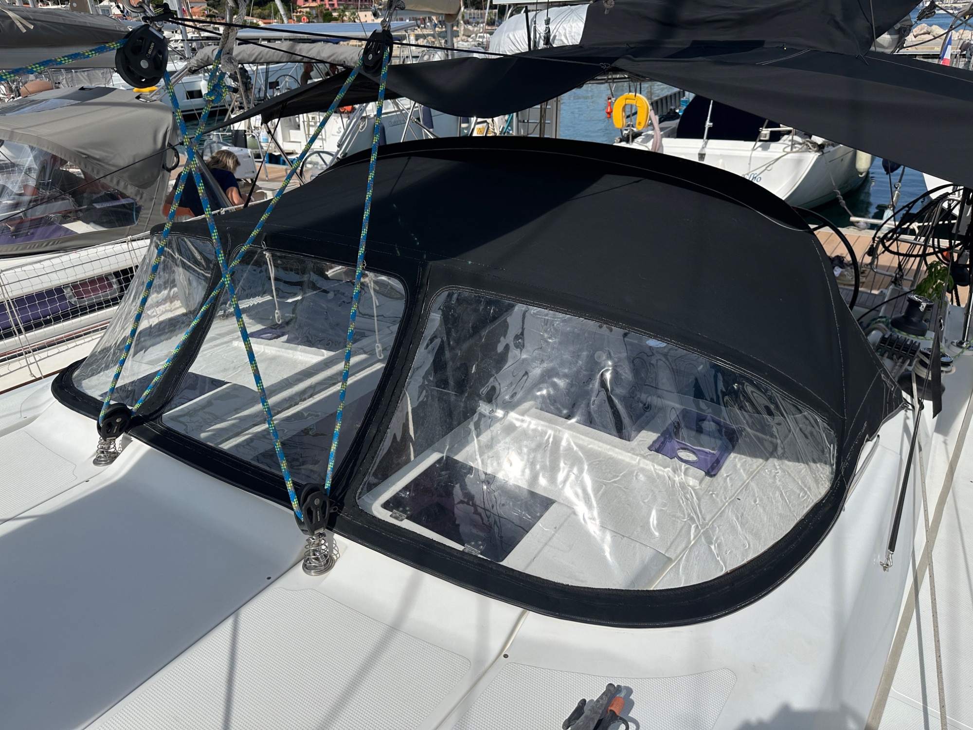 Hanse 415 2017 Hanse 415 2017 Capote de descente