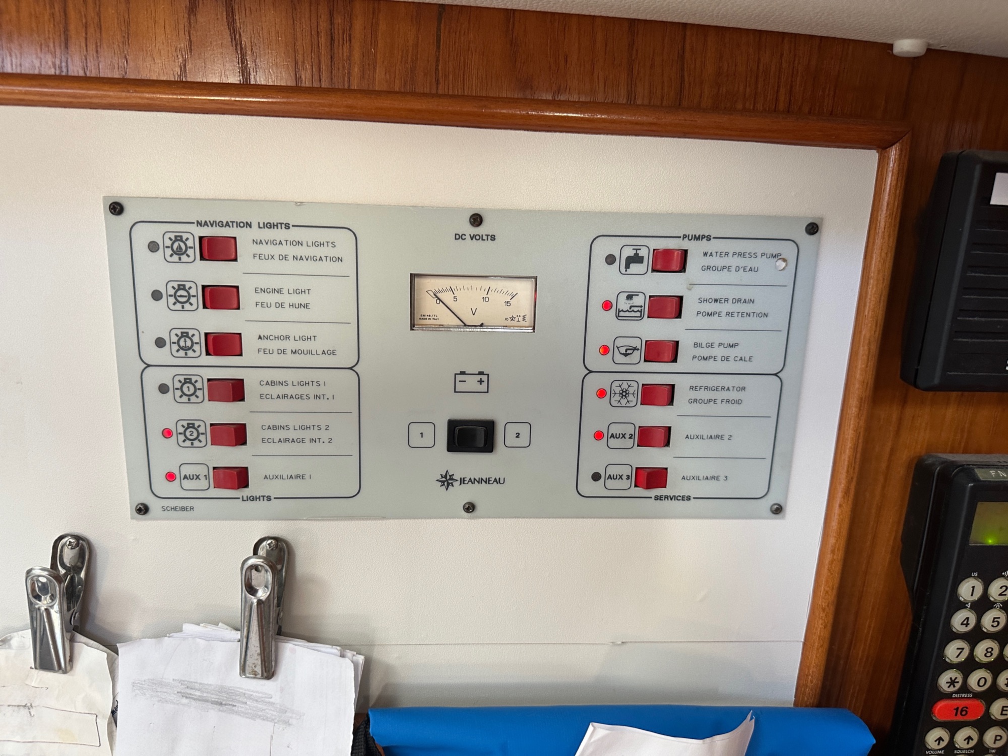 Jeanneau Sun Odyssey 37.1 Tableau électrique