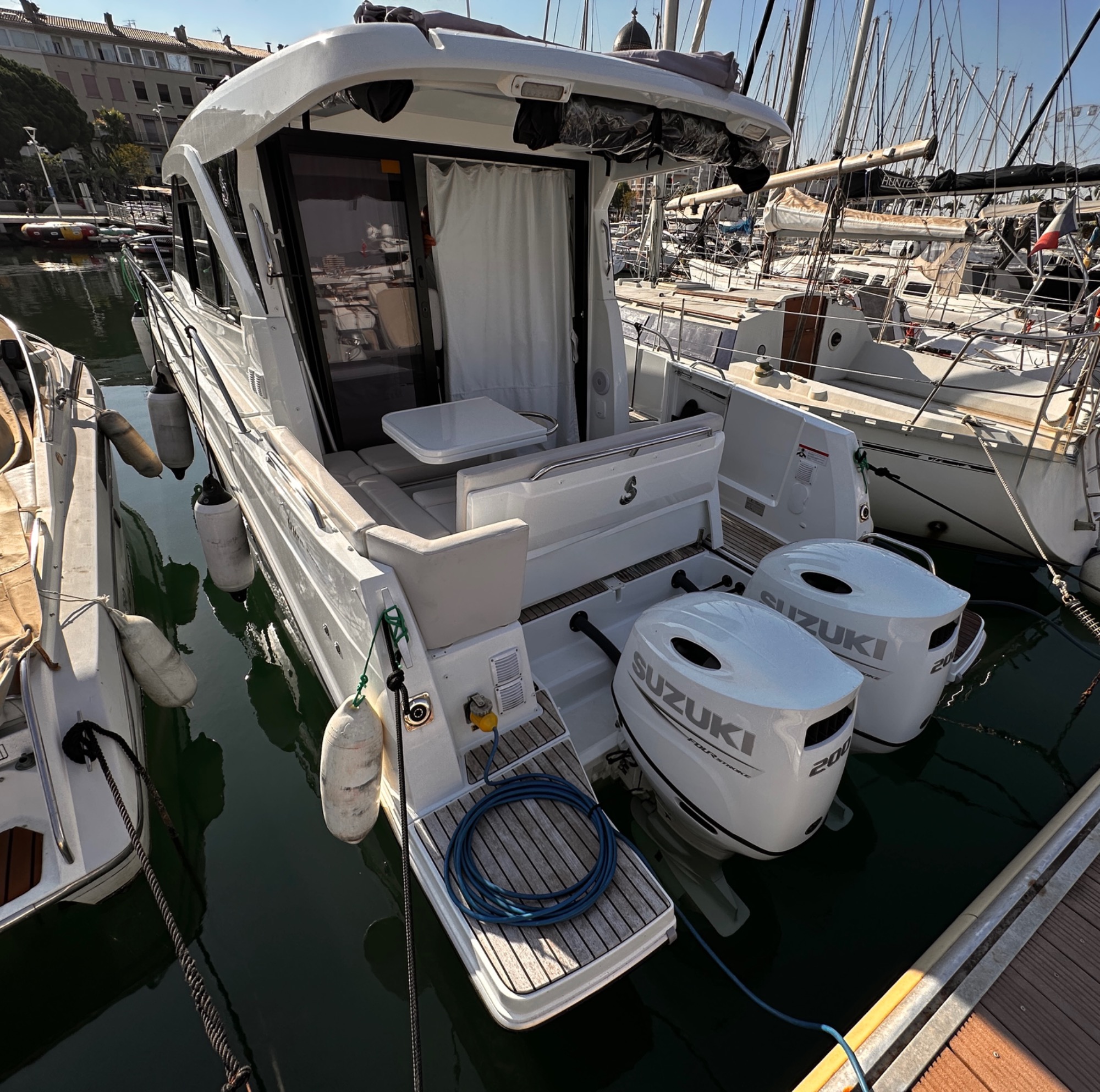 2025 Beneteau Antares 9 V2 2025 Beneteau Antares 9 V2