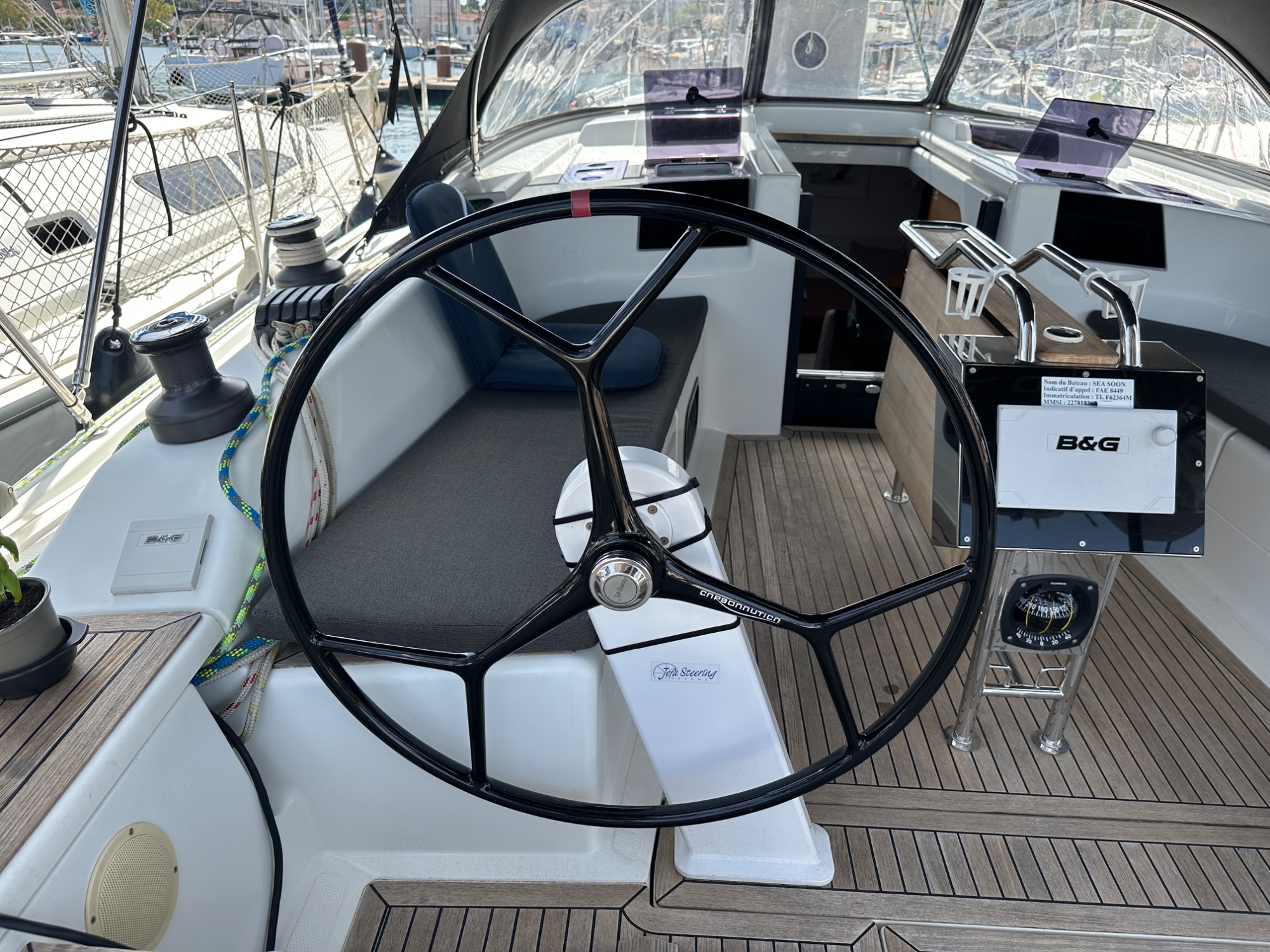 Hanse 415 2017 Hanse 415 2017 barre à roue carbone