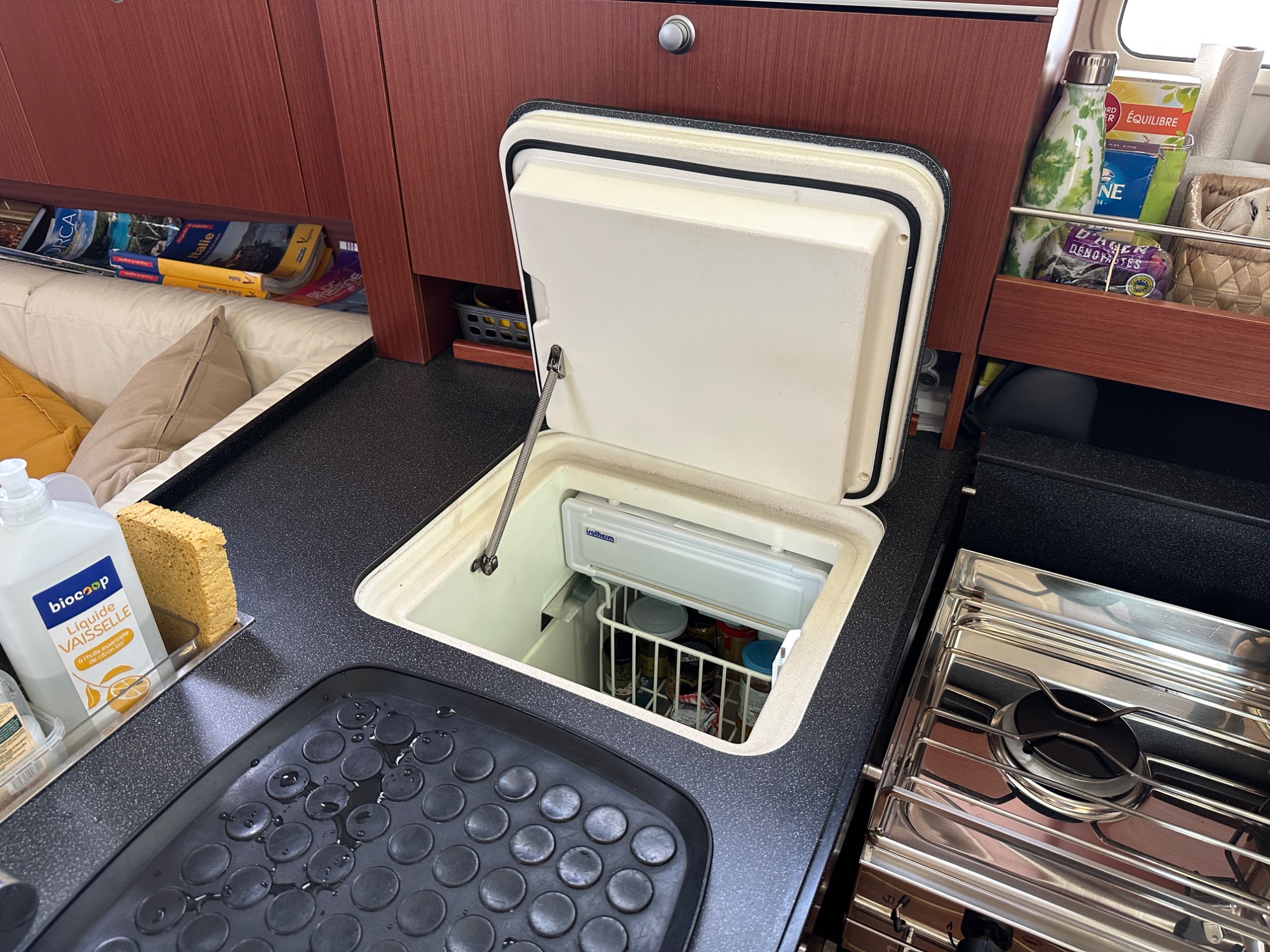 Hanse 415 2017 Hanse 415 2017 Réfrigérateur ouverture supérieure