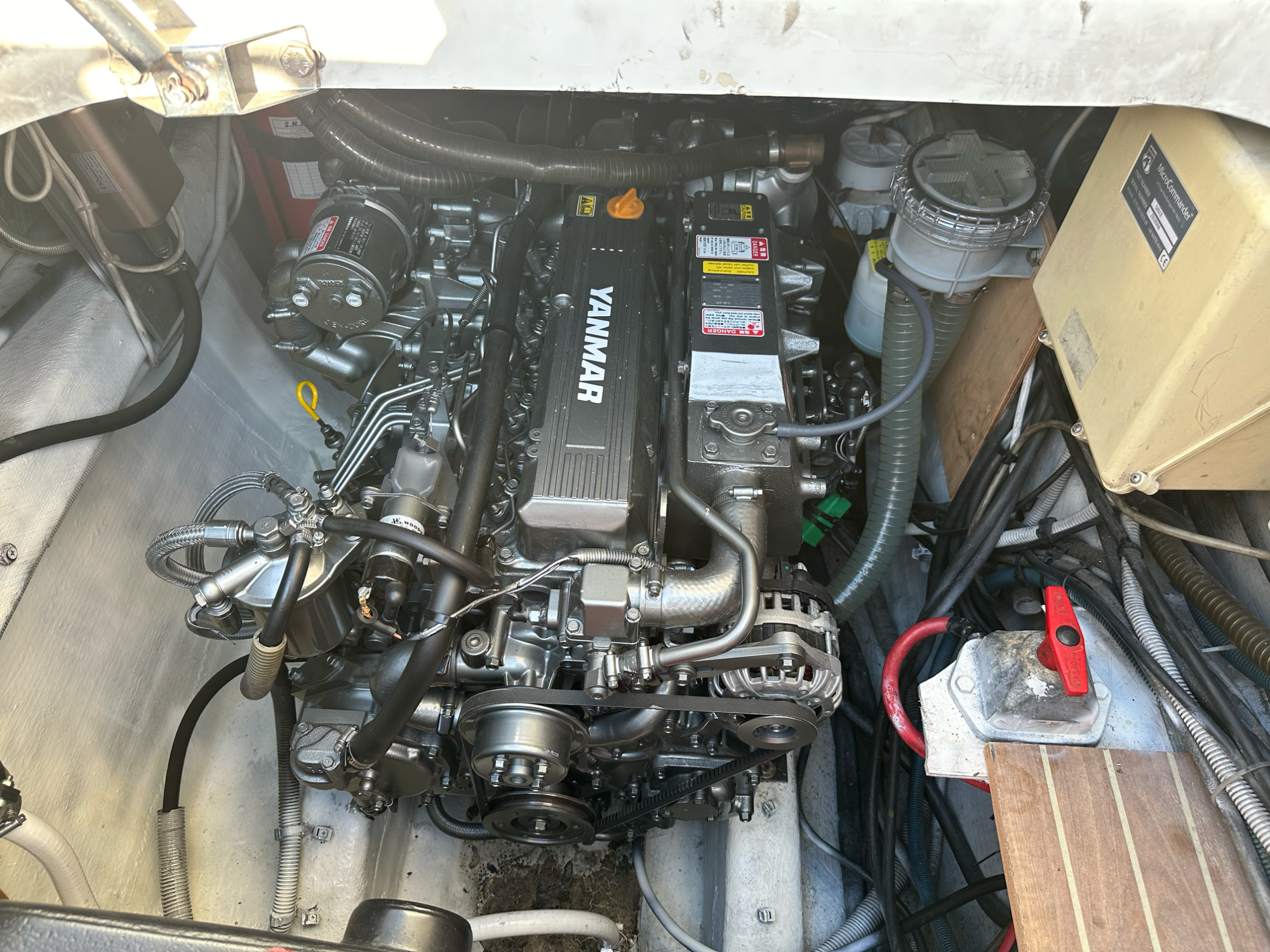 Alliaura Marine Transcat 42 2001 Alliaura Marine Transcat 42 2001