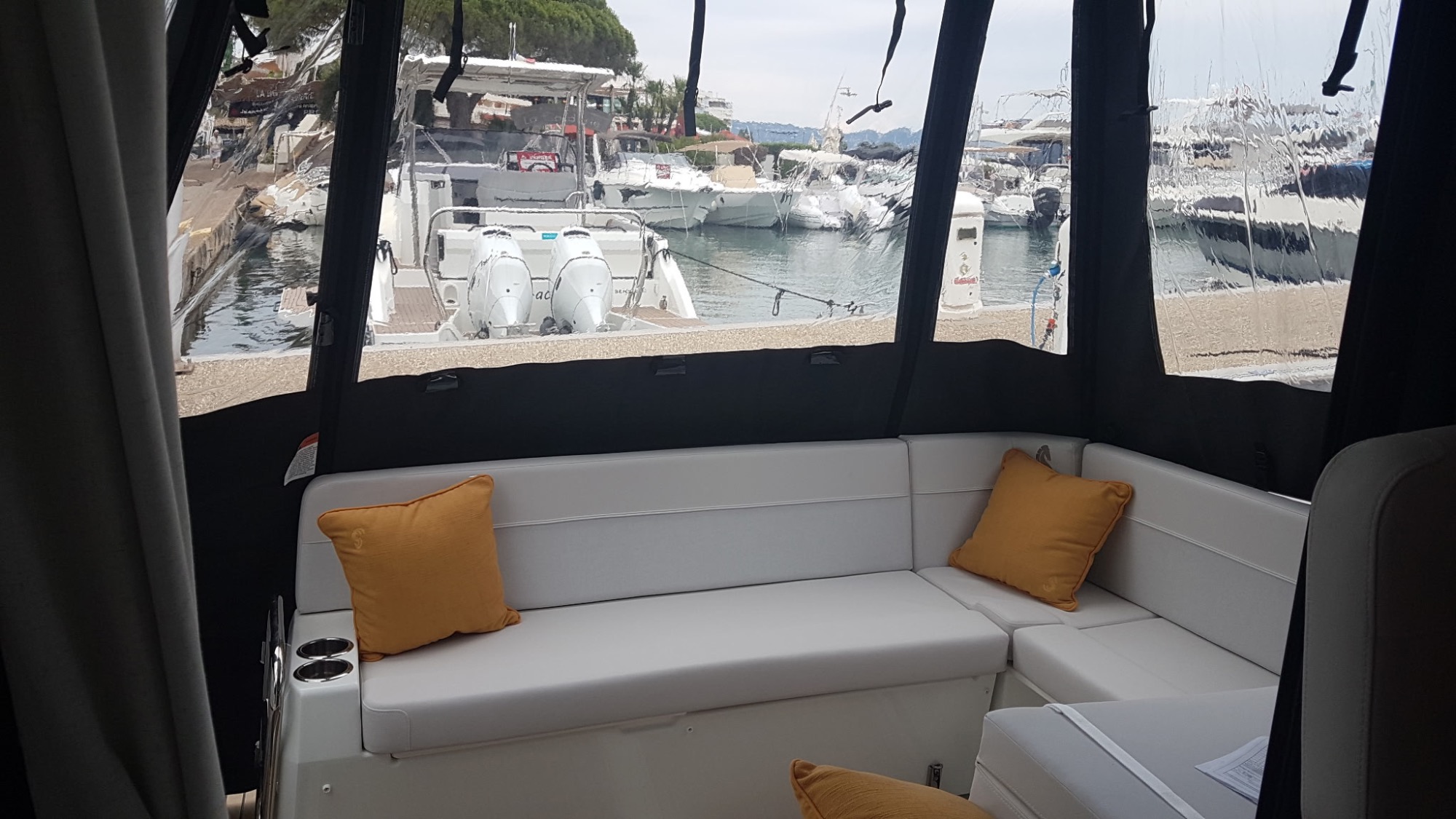 2025 Beneteau Antares 9 V2 2025 Beneteau Antares 9 V2