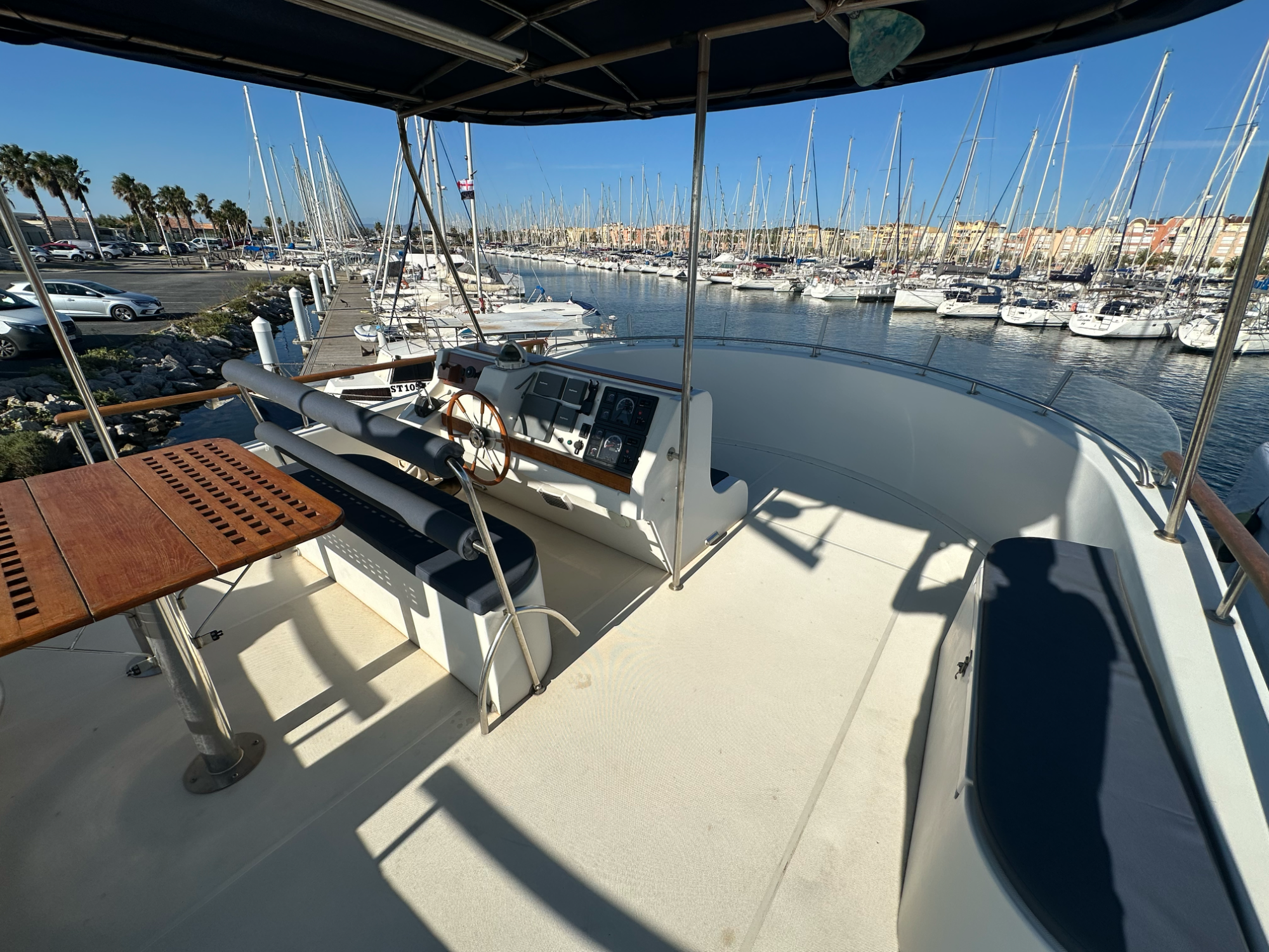 Alliaura Marine Transcat 42 2001 Alliaura Marine Transcat 42 2001