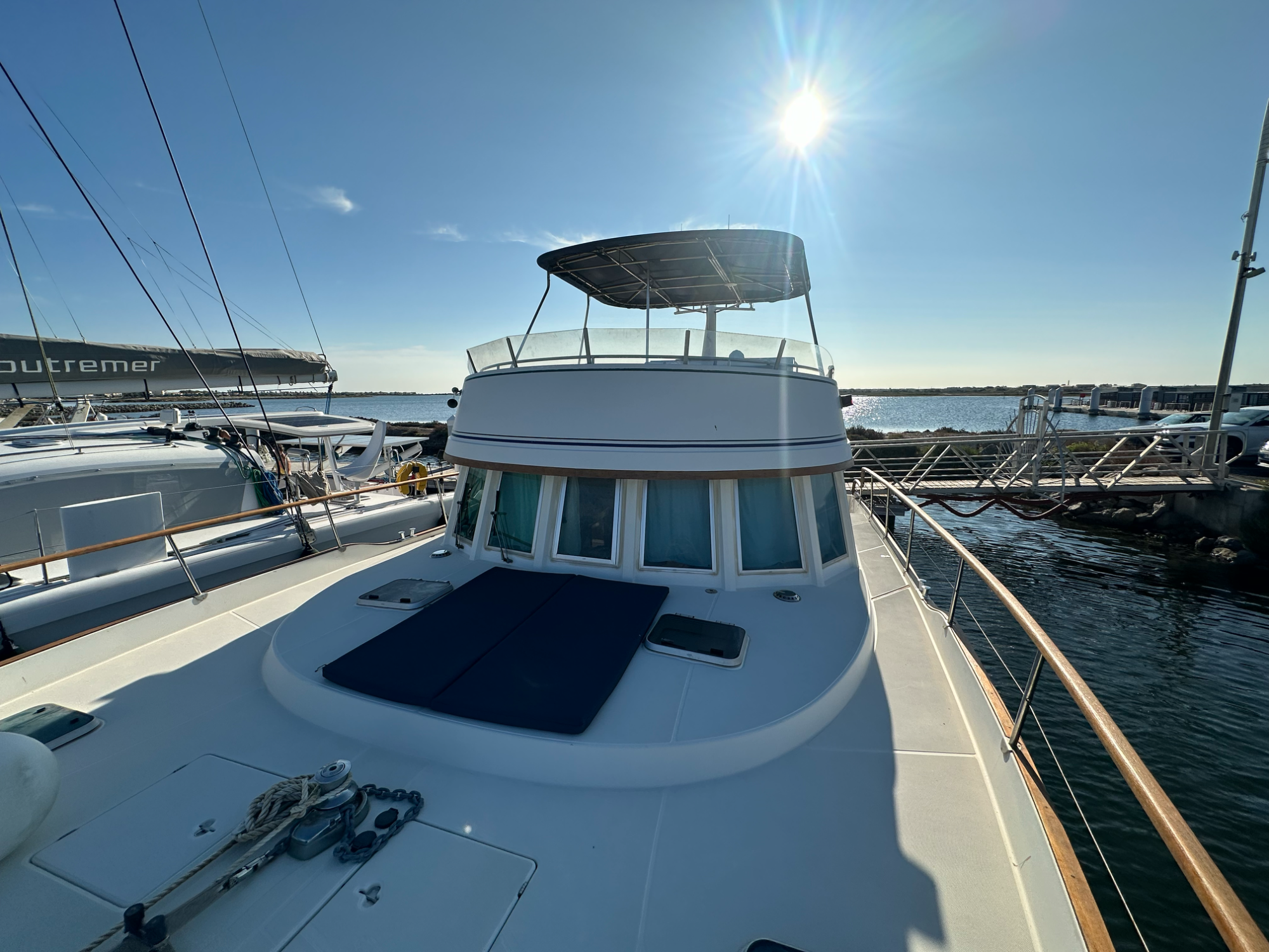 Alliaura Marine Transcat 42 2001 Alliaura Marine Transcat 42 2001