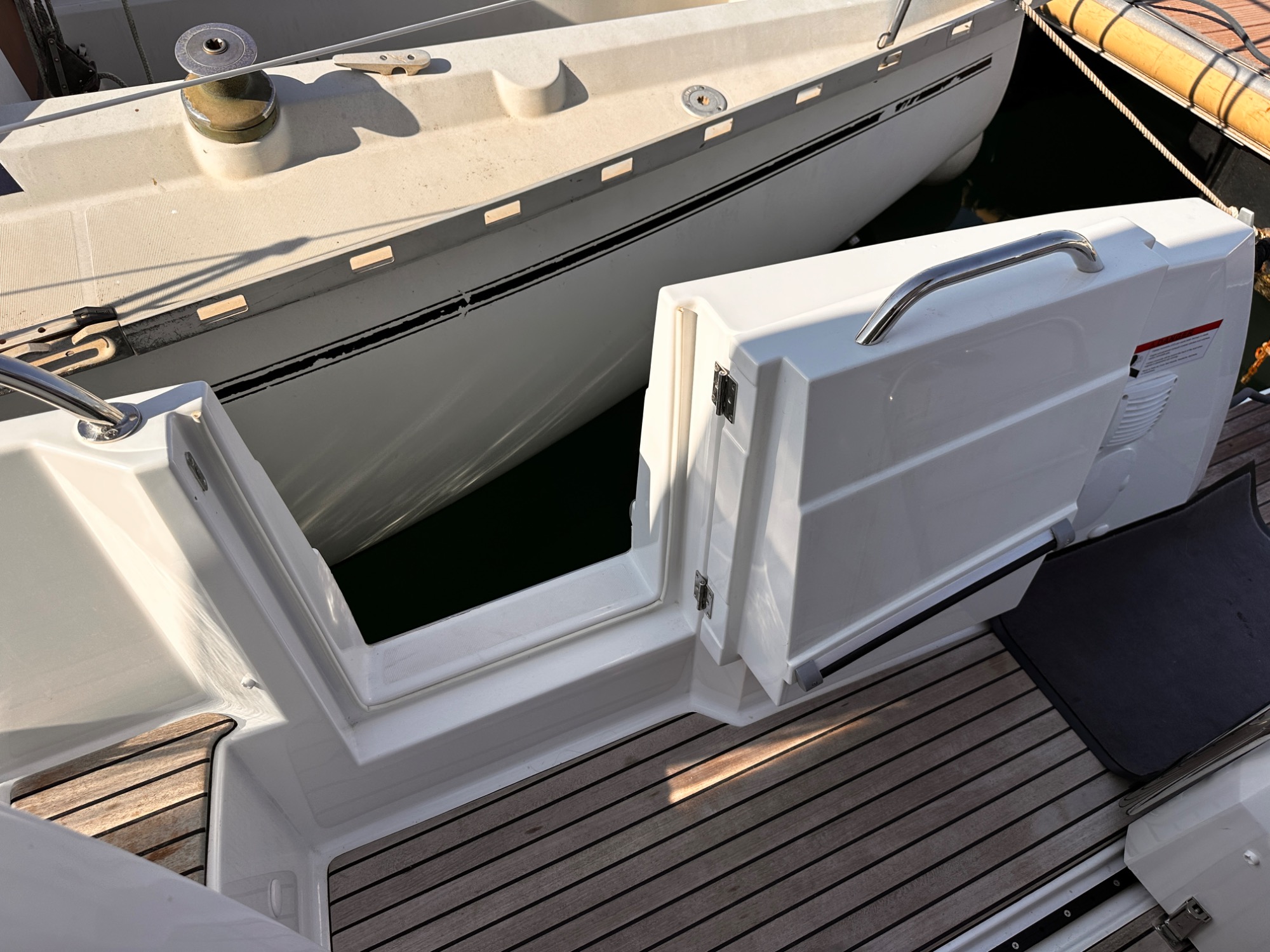 2025 Beneteau Antares 9 V2 2025 Beneteau Antares 9 V2