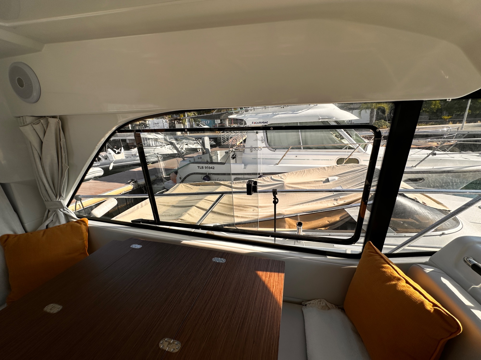 2025 Beneteau Antares 9 V2 2025 Beneteau Antares 9 V2