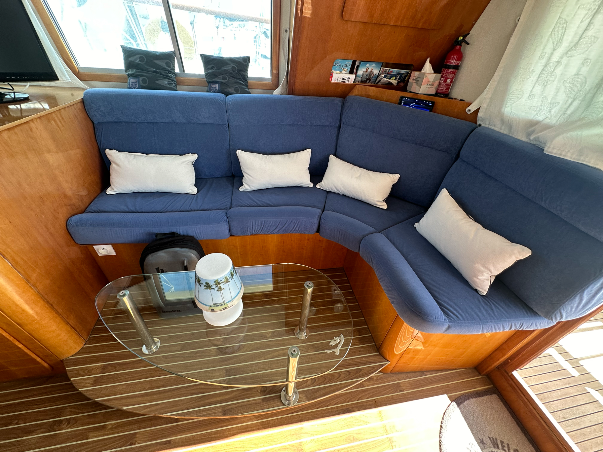 Alliaura Marine Transcat 42 2001 Alliaura Marine Transcat 42 2001