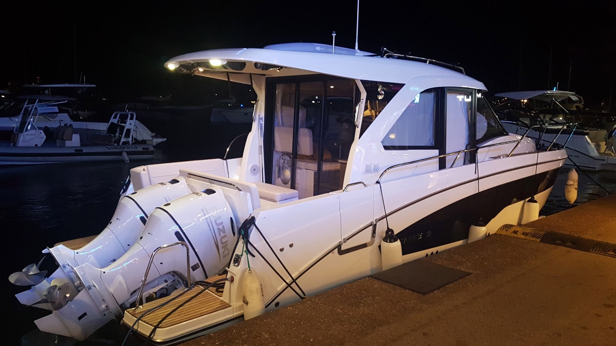 2025 Beneteau Antares 9 V2 2025 Beneteau Antares 9 V2