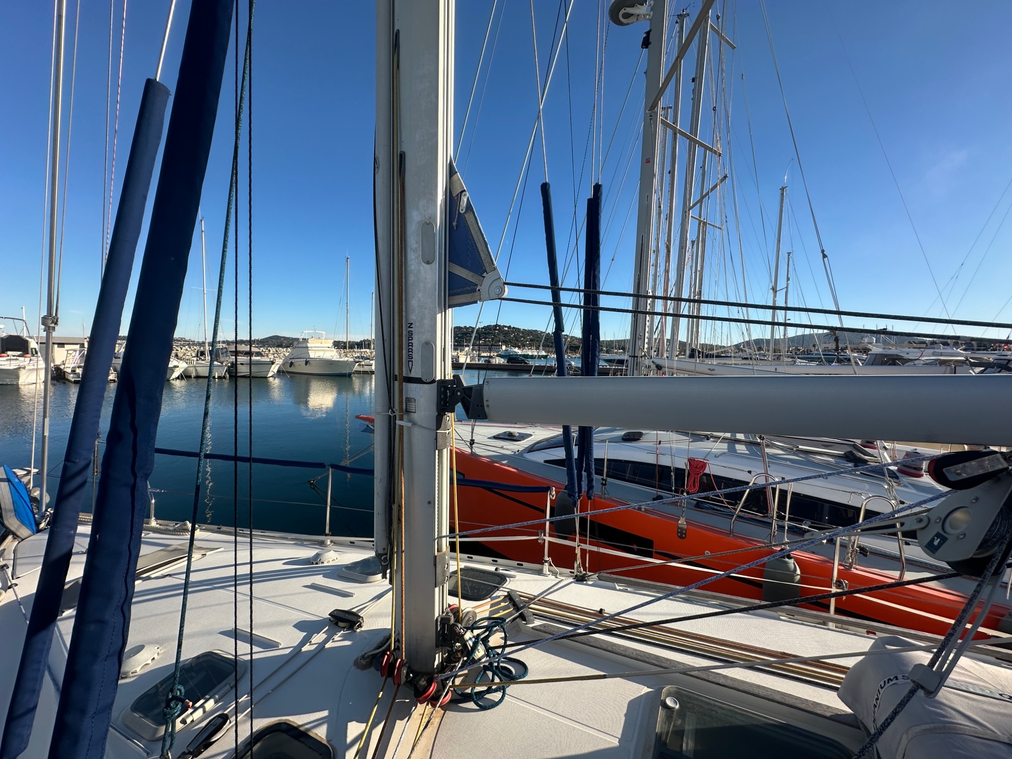 Jeanneau Sun Odyssey 37.1 Grand Voile sur enrouleur